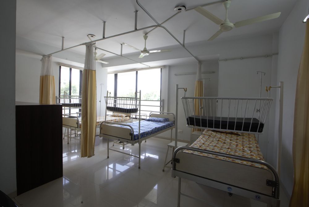 Sharing room